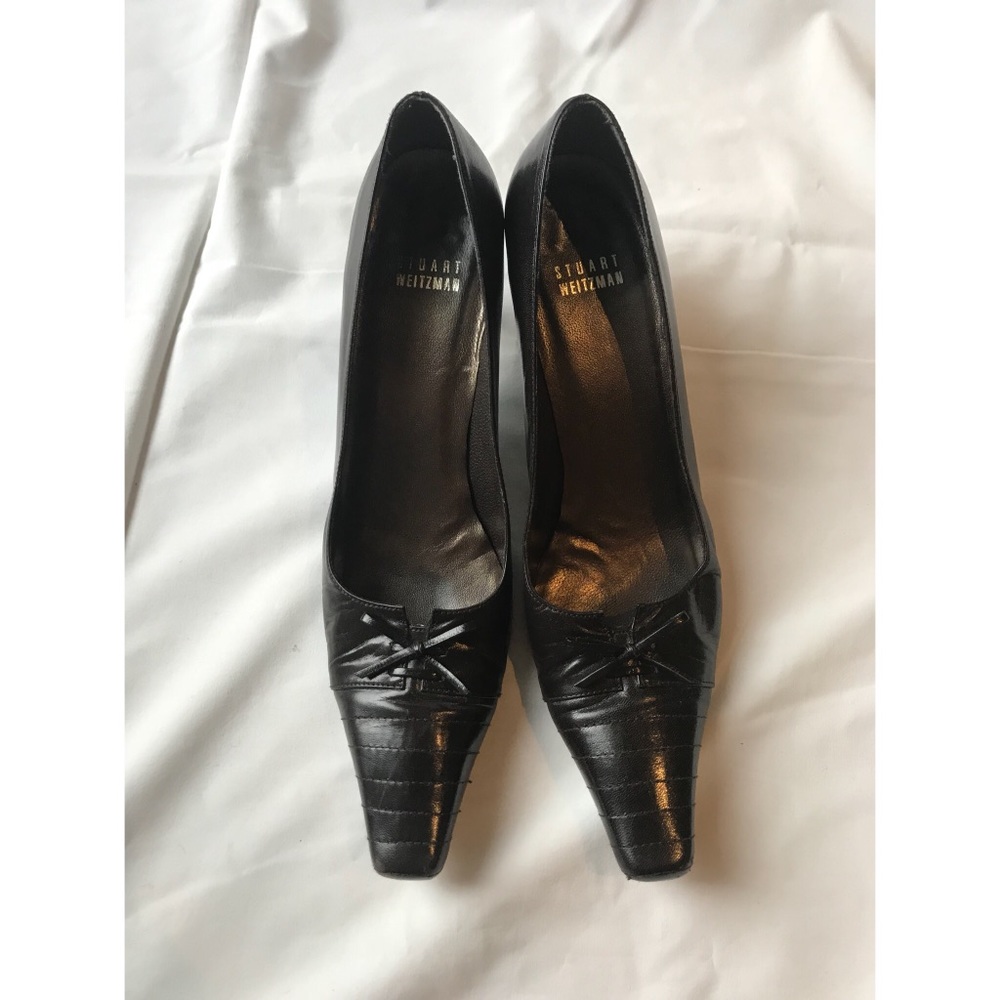 Vintage Stuart Weitzman 2” Black Heels